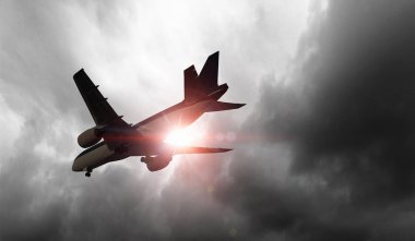 Uçak gökyüzünde. Karışık teknik