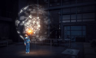 Gizemli bir şey dokunmak. Karışık teknik