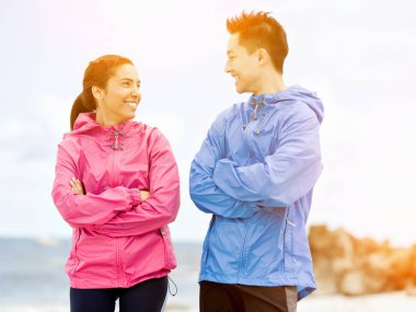 Ayakta Plajı'nda genç Çift