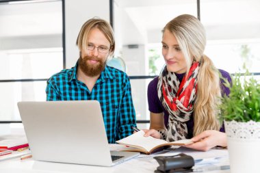 Masada iki Ofis çalışanları