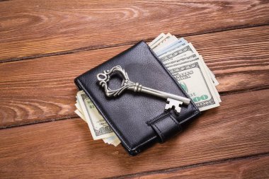 Kapıları açmak için anahtar paradır