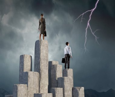 Ne zaman senin are üstünde tepe. Karışık teknik