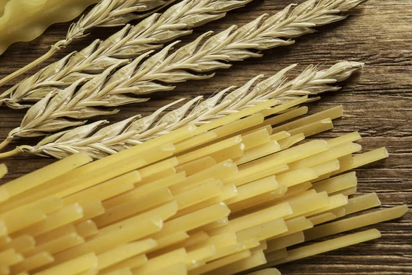 Sluiten van gele pasta — Stockfoto