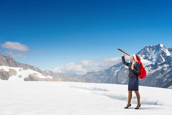 Op zoek naar toekomen van kerst te komen — Stockfoto