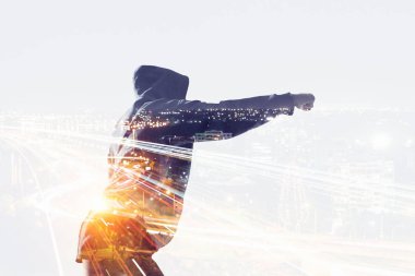 Başlığı almak için gidiyor. Karışık teknik