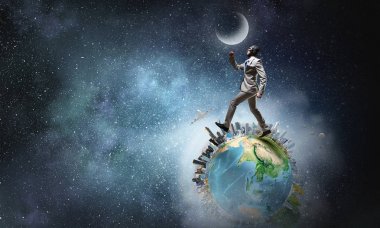 Komik havacı çalıştıran. Karışık teknik