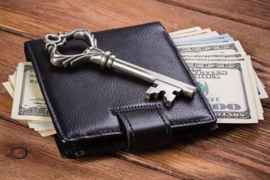 Kapıları açmak için anahtar paradır