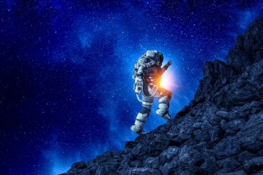 Hızlı çalışan uzay adamı. Karışık teknik