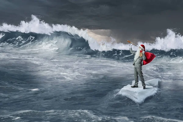 Santa letar efter vägen. Mixed media — Stockfoto