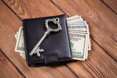 Kapıları açmak için anahtar paradır