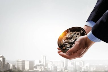 Saat içinde palmiye. Karışık teknik