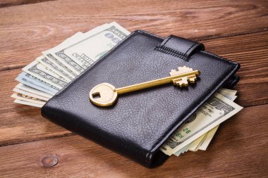 Kapıları açmak için anahtar paradır