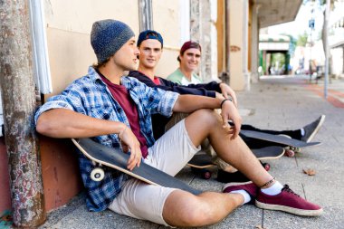 Sokağın molası patenciler