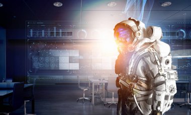 Uzay giysisi tasarım. Karışık teknik