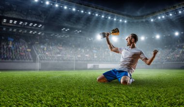 Stadyum, futbol oyuncusu. Karışık teknik