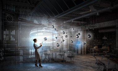 Bilim adamı kadın araştırma yapıyor. Karışık teknik