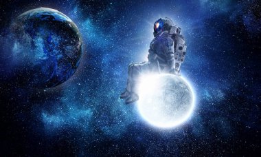 Astronot dolunayda otur. Karışık teknik