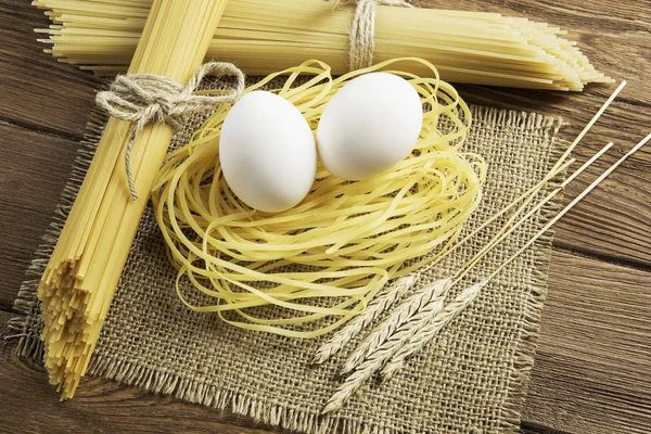 Sluiten van gele pasta — Stockfoto