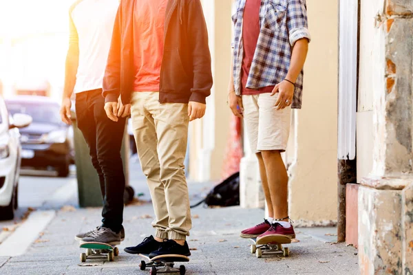 Skateboarden auf der Straße — Stockfoto