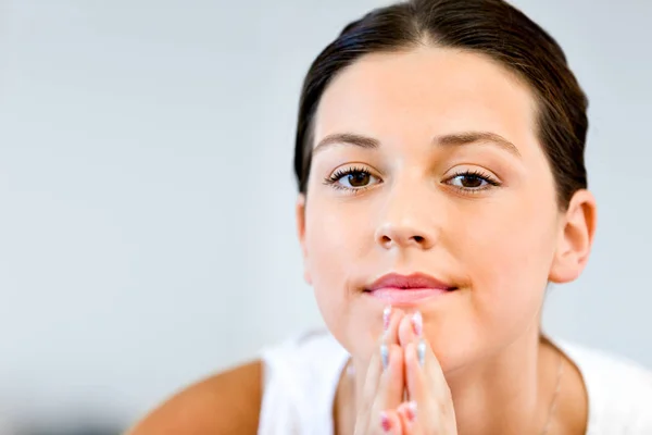 Beautiful woman portrait indoors — Stock Photo, Image