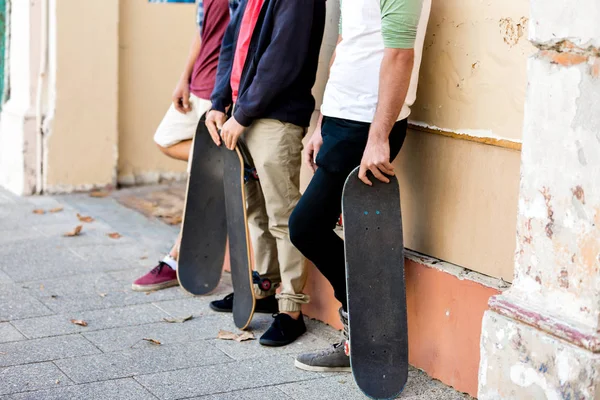 Skateboarding en la calle —  Fotos de Stock