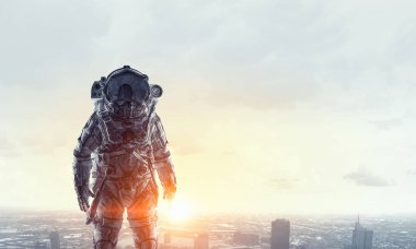 Uzay giysisi tasarım. Karışık teknik