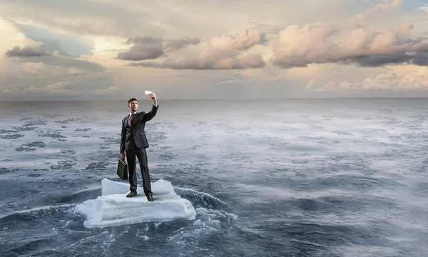 Surfeando mar sobre hielo. Medios mixtos —  Fotos de Stock