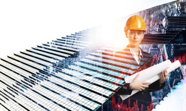 Çekici mimar kadın ve onun projesi. Karışık teknik