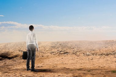 Kötü zamanlar karşı karşıya