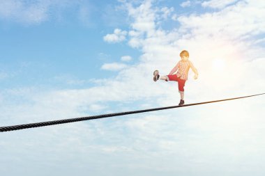 Çocuğunuzun dolaşan izin vermeyin. Karışık teknik