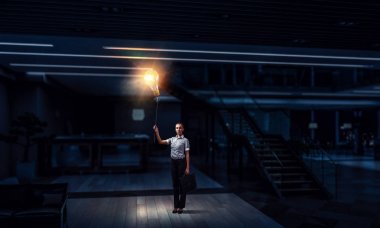 Onun fikirlerini çok parlak. Karışık teknik