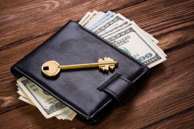 Kapıları açmak için anahtar paradır