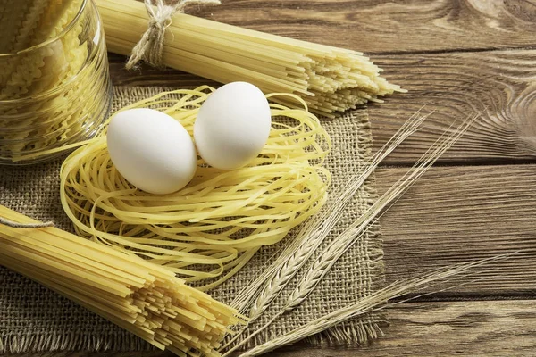 Sluiten van gele pasta — Stockfoto