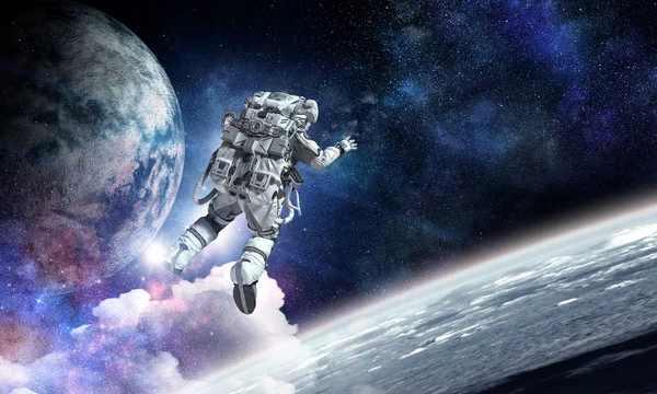 Astronaut auf Weltraummission — Stockfoto