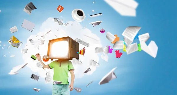 TV verslaafd kinderen. Mixed media — Stockfoto