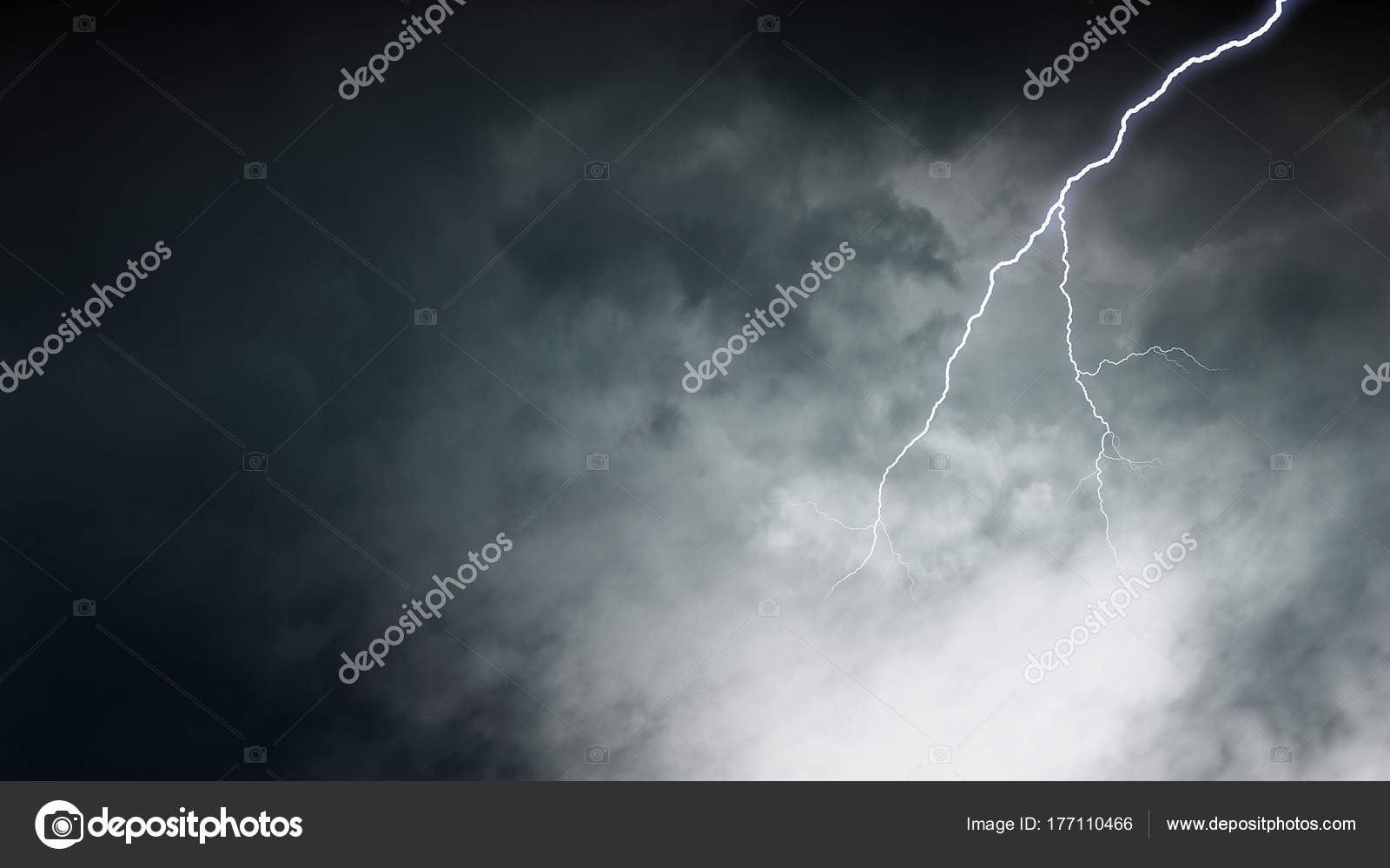 劇的な雷背景 ストック写真 C Sergeynivens 劇的な雷背景 ストック写真 C Sergeynivens
