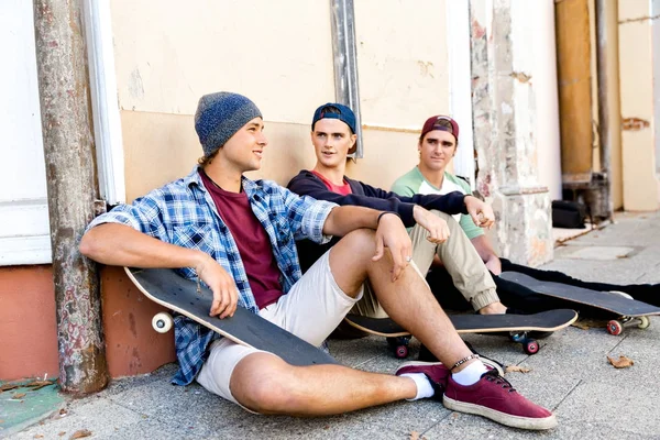 Sokağın molası patenciler