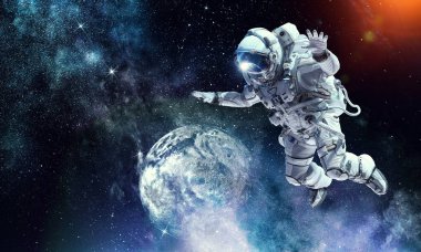 Astronot uzay misyonu