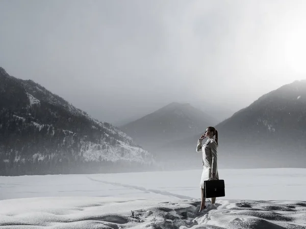 El clima frío no es la razón — Foto de Stock