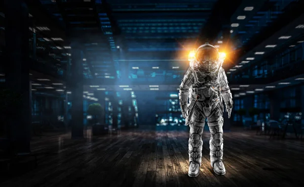 Spaceman görev için hazır. Karışık teknik