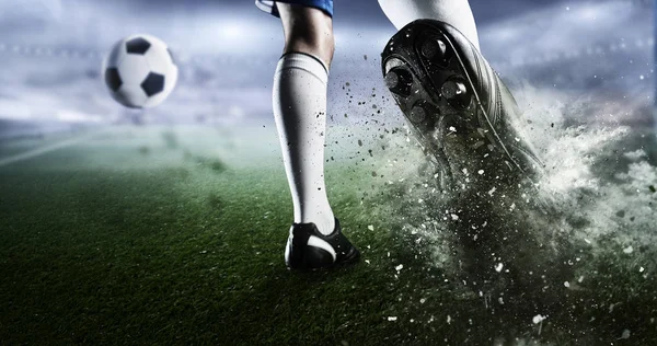 Voetbal doel moment. Mixed media — Stockfoto