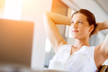 Güzel kadın portre kapalı