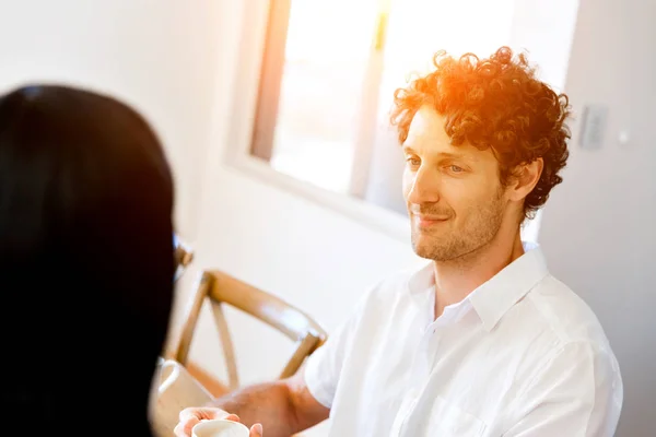 Man having tea at home — Stock Photo, Image