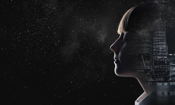 Kafasının içinde parlak fikirler