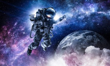 Astronot uzay misyonu