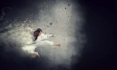 Onun sanat pratik avcı