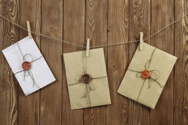 Zarf ip tutturulmuş