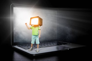 TV çocuk bağımlısı. Karışık teknik
