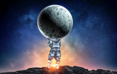 Uzay adamı taşımak büyük gezegen. Karışık teknik