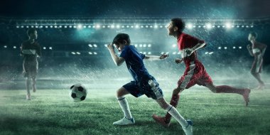Çocuk futbol oynamak. Karışık teknik